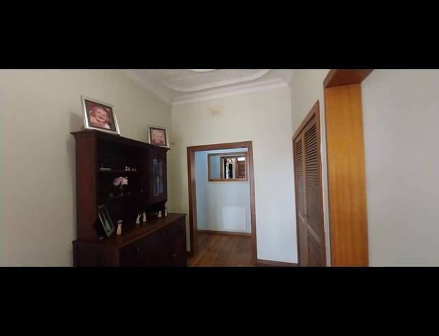 3 BEDROOM HOUSE FOR SALE IN KENSINGTON